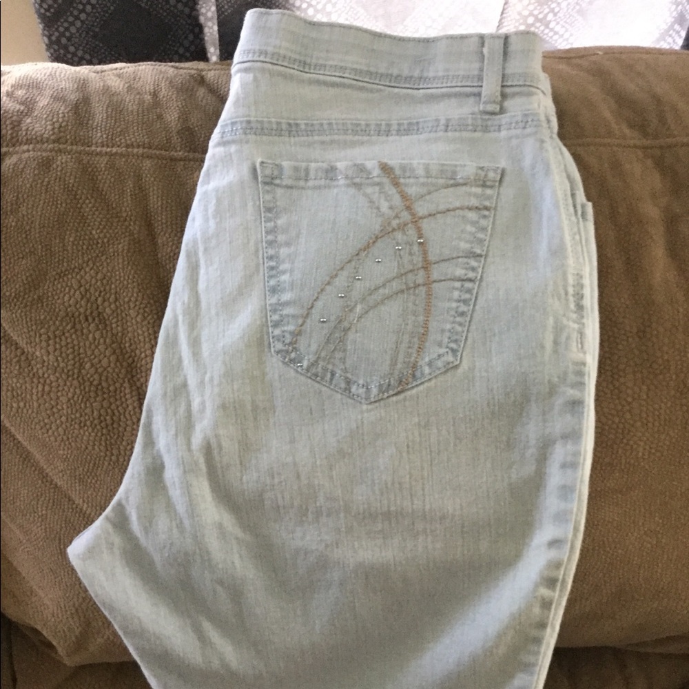 Gloria Vanderbilt shorts